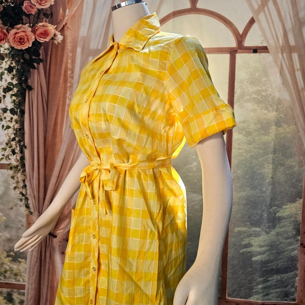 Vintage 1970s Dress Minidress Yellow Plaid Short Sleeve Buttons Pointed Collar - Picture 8 of 16